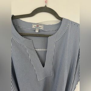 Vineyard Vines Blue and White Pin striped dress Medium